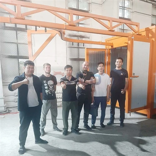 Bwth Gorchuddio Powdwr â Llaw A Ffwrn Curo Gyda System Cludo Yn Kazakhstan